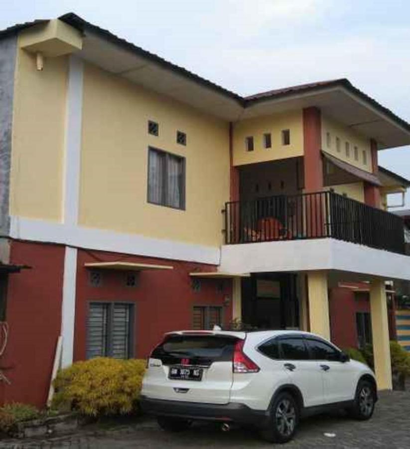 Penginapan Syariah Parit  Экстерьер фото