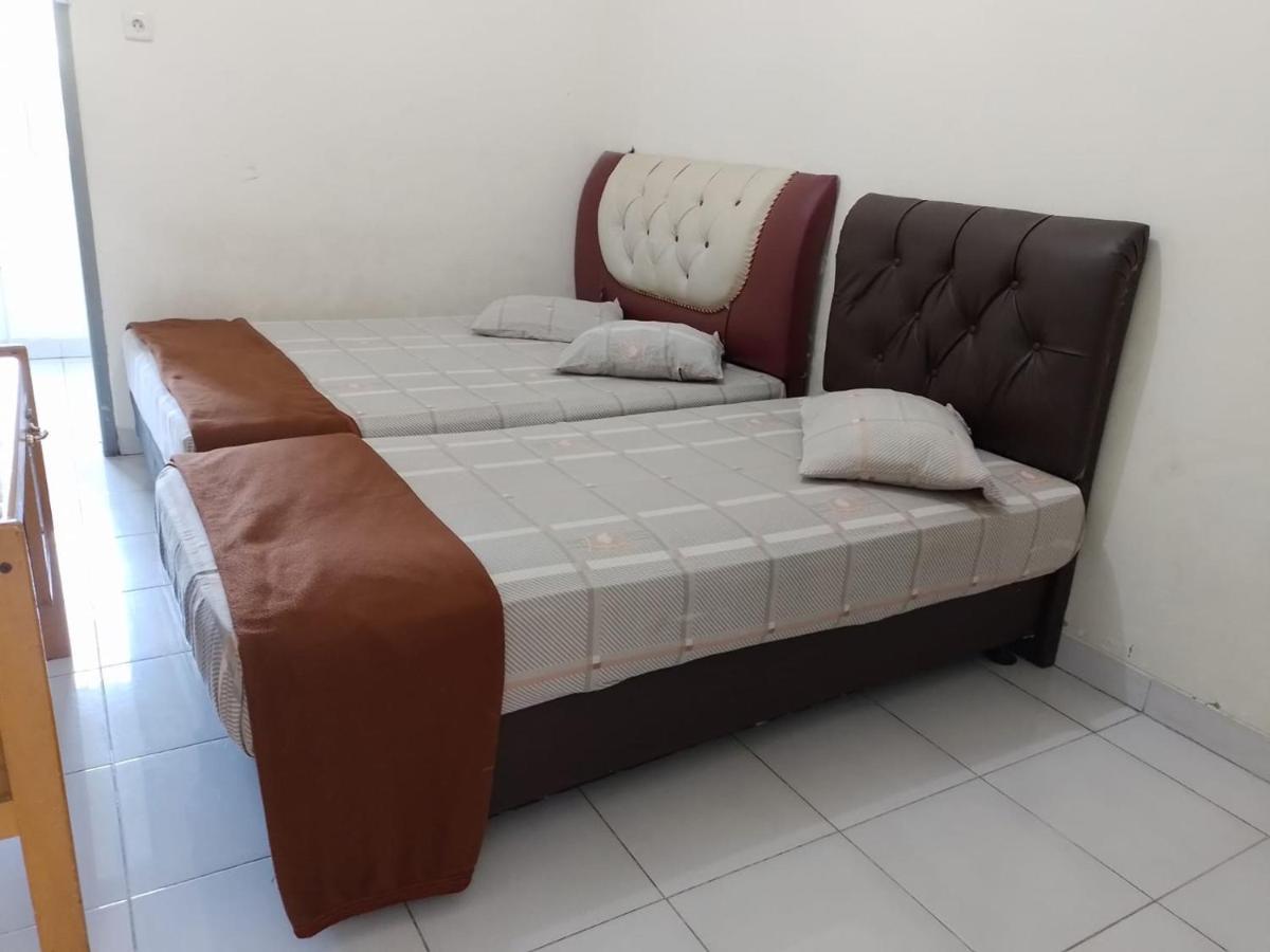 Penginapan Syariah Parit  Экстерьер фото